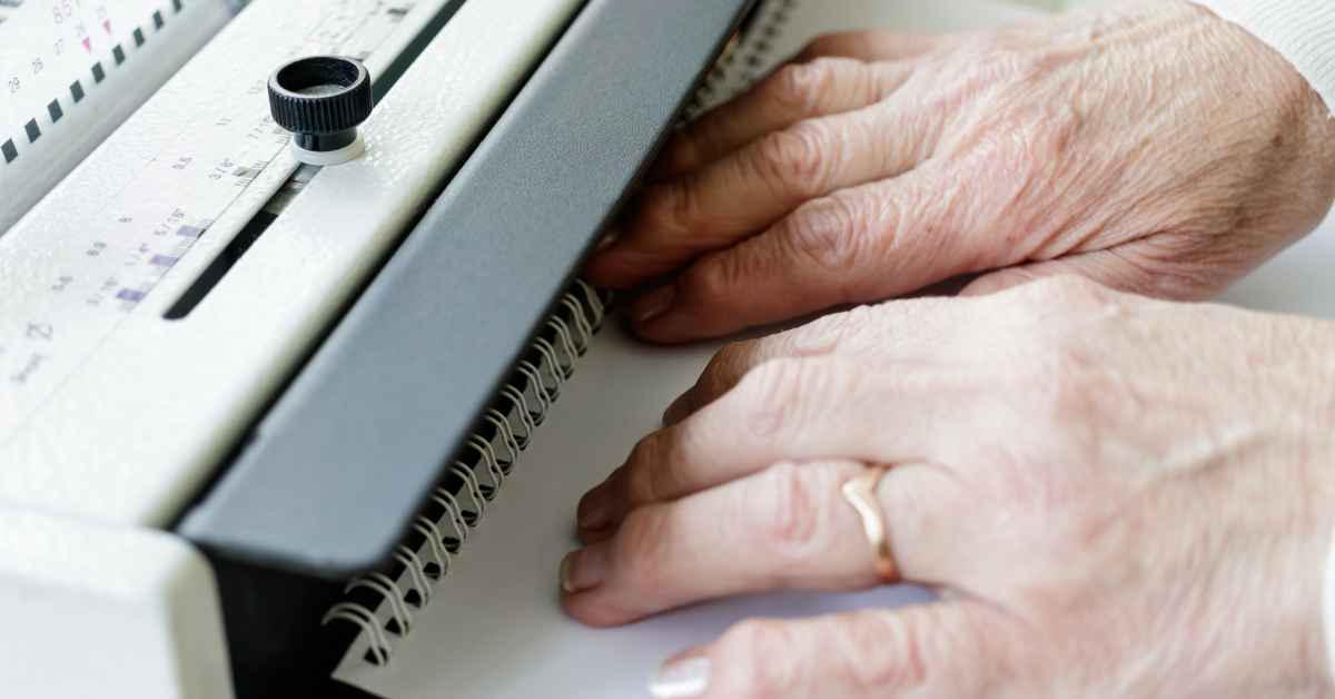 teknik penjilidan buku Bangkit Perkasa Sukses distributor ATK jakarta